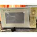 Sharp Carousel R-6280 Working Microwave in Very Good Condition