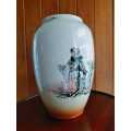Royal Doulton Old English Scenes `The Gleaners` D6123 Vase (1 of 3)