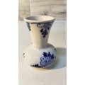 Beautiful Elweco Delft Mini Vase