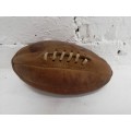 Rugby Ball: Vintage 8 Panel Leather Ball