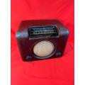 Vintage Bakelite Radio