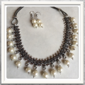 ***VERY PRETTY *** FASHION PEARL  .925 SILVER NECKLACE AND EARRINGS SET