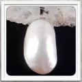 ***BEAUTIFUL FASHION PIECE*** 25 X 45 X 14 MM MOTHER OF PEARL OVAL PENDANT BEAD