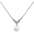 21.45 cts Dainty Fine Elegance Freshwater Pearl ,white CZ  Solid. 925 Silver Necklace