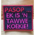 BDG222 Afrikaans 28 Tawwe koekie badge patch
