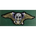 BDG828 Skull with wings and chain badge patch