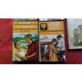 MILLS AND BOON : SET OF 5 ESSIE SUMMER ROMANCES