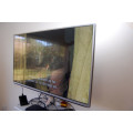 LG Flat TV 43 inch LED * REDUCED TO GO