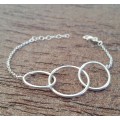 Interlinked Circles and Rolo Style Bracelet