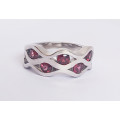 *CD DESIGNER JEWELRY* 1.25ctw Pinkish Red Garnet Ring in Silver- Size Q