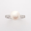 Sterling silver Solitaire Pearl and CZ Ring - Size 5.5/ 6.5
