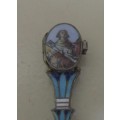 Small Collectable Tea Spoon - Egypt with Tiny Figurine