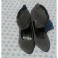 T &G fashion explosion grey bow high heelstileto shoes size 5