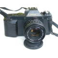 WOW! STUNNING VINTAGE CANON T50 35MM CAMERA! JUST MAKE AN OFFER!!
