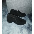 Shoes - Comfort Low Block Heel Shoes