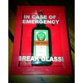 Brake Glass in case of emergency ( 115mm x 85mm x 25mm ) boxes "Jagermeister"