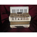 Hohner Student VM Accordion 48 buttons