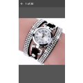 1PC Rhinestone Leather Round Bracelet Wristwatches - Colors will be sent at Random