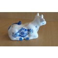 Blue & White Lidded Cow Figurine