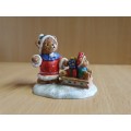 Russ - Christmas in Teddy Town Figurine (height 7cm. width 7cm. depth 4cm)