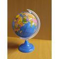 World Globe/Pencil Sharpener (17cm x 12cm)