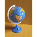 World Globe/Pencil Sharpener (17cm x 12cm)