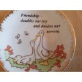 Small Round Plate - Friendship - doubles our joy and divides our sorrow (10cm)