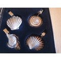 Set of 4 Metal Seashell Shape Tablecloth Weights