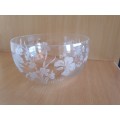 Round Glass Floral Pattern Bowl