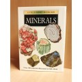 A Field Guide in Colour - Minerals (Over 100 minerals illustrated in full colour) Hardcover