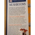 DK - Mushrooms : Thomas Laessoe
