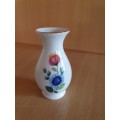 Small Floral Royal Porzellan Bavaria KPM Vase, Made in Germany - height 10cm width 8cm