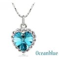 Queen Heart Pendant Necklace (Ocean blue)