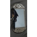 Sony PS Vita 2000 ( broken screen and digitizer see pictures)