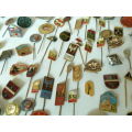 Collection of 100 vintage pin badges - 1960 - 1990s, various themes