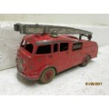 DIE CAST DINKY TOYS : FIRE ENGINE No 555 - LOT 436M