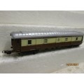 HO/OO SCALE : LIMA BAGGAGE CAR (PAINTED IN SAR COLOURS) - LOT 491N
