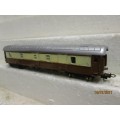 HO/OO SCALE : LIMA BAGGAGE CAR (PAINTED IN SAR COLOURS) - LOT 491N