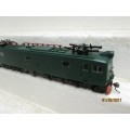 HO SCALE : SAR GREEN CLASS 4E ELECTRIC LOCO - LOT 303P