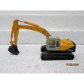 DIE CAST ERTL  : BELL HD820E HYDRAULIC EXCAVATOR (Reduced to clear) - LOT 44T