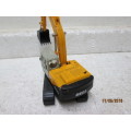 DIE CAST ERTL  : BELL HD820E HYDRAULIC EXCAVATOR (Reduced to clear) - LOT 44T