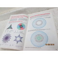 REDUCED TO CLEAR : SOFT COVER BOOK - HOW TO DRAW SPIROGRAPH - LOT 288T