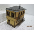 OO SCALE : DOUBLE STOREY CONTROL TOWER - LOT 680X