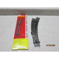 OO SCALE : HORNBY : CURVED RIGHT HAND POINT - R8075 - BOXED