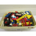 LEGO : 2LITRE CONTAINER FULL