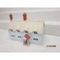 OO SCALE: THATCH RAILWAY BUILDING