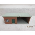 OO SCALE: STATION HOLT / SIDING BUILDING