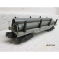 O SCALE : LIONEL : FLAT CAR WITH PIPE LOAD