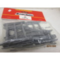 OO SCALE : HORNBY  : SEVEN INCLINED PIERS - BOXED