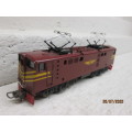 HO SCALE : LIMA : SAR : 5E BROWN - ELECTRIC LOCOMOTIVE